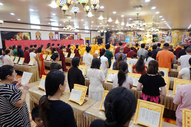 慈善寺举行盂兰盆法会 东西方信众共同实践慈悲与报恩-图片3